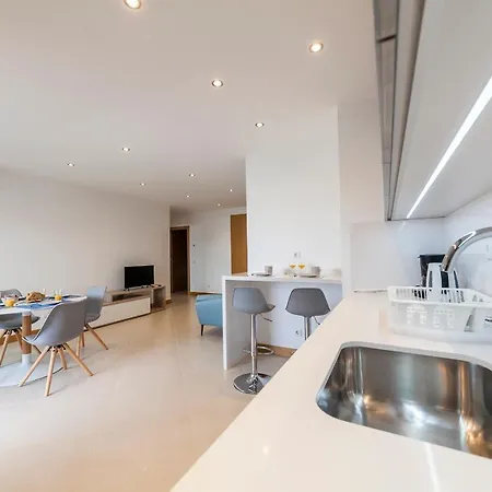B61 - Galvao Apartment D In Lagos *