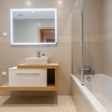 B61 - Galvao Apartment D In Lagos *